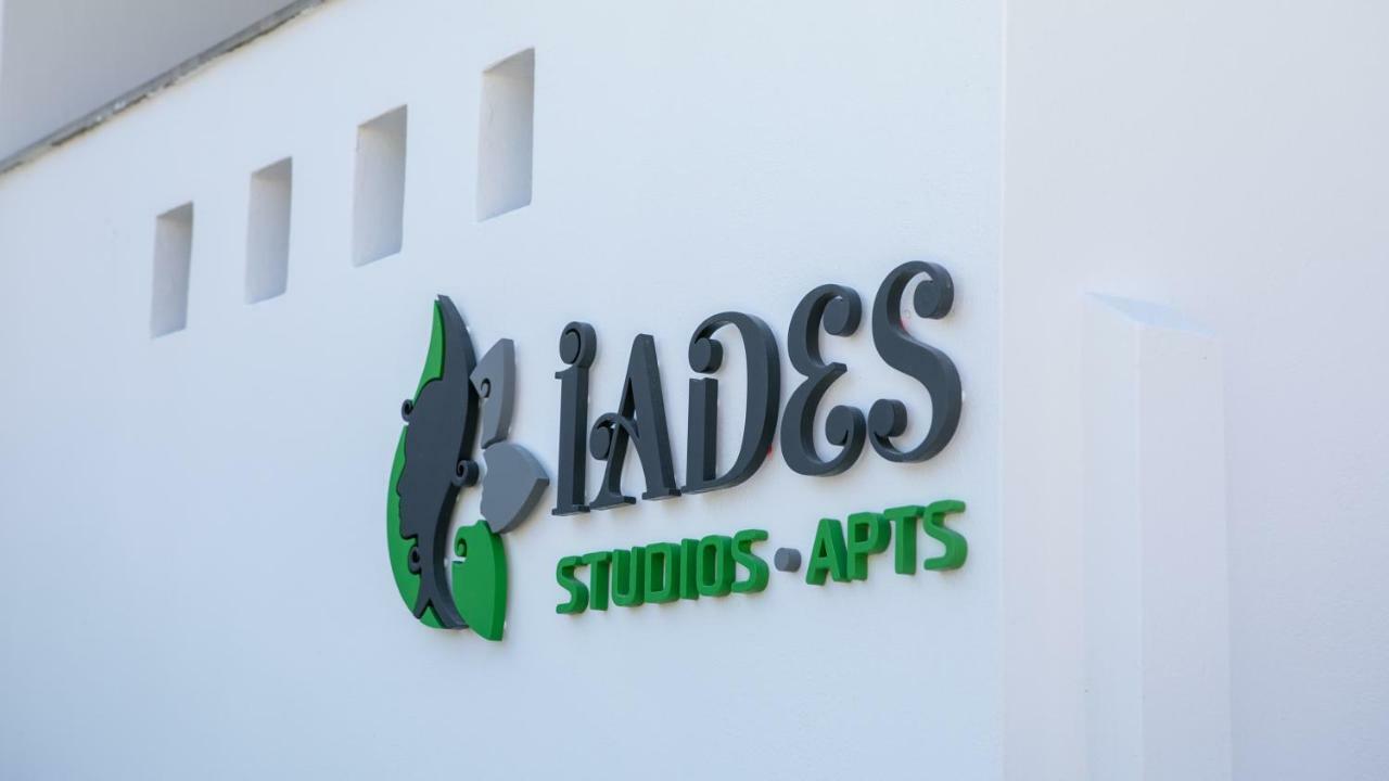 Iades Studios & Apartments Agia Anna  Exteriör bild
